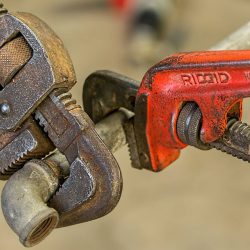plumbing-metal-pipe-wrench